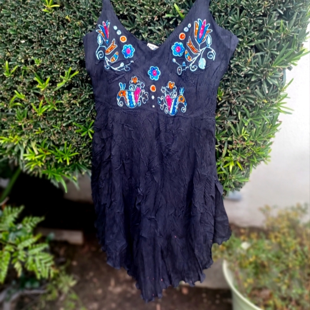 Kisca by Komarov black spaghetti strap crinkle mini dress 2